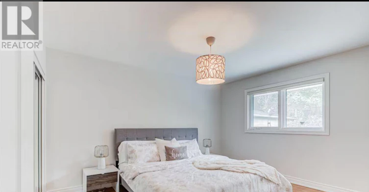 MAIN-96 Wyndcliff Crescent, Toronto, ON, M4A 2K2 - 13