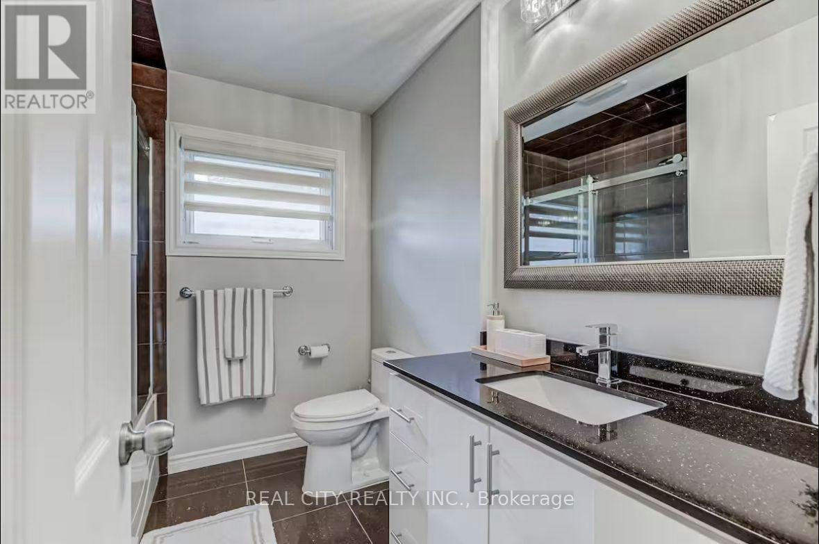 MAIN-96 Wyndcliff Crescent, Toronto, ON, M4A 2K2 - 18