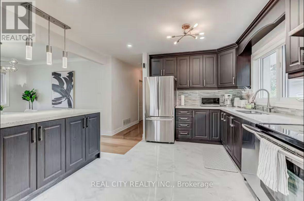 MAIN-96 Wyndcliff Crescent, Toronto, ON, M4A 2K2 - 7