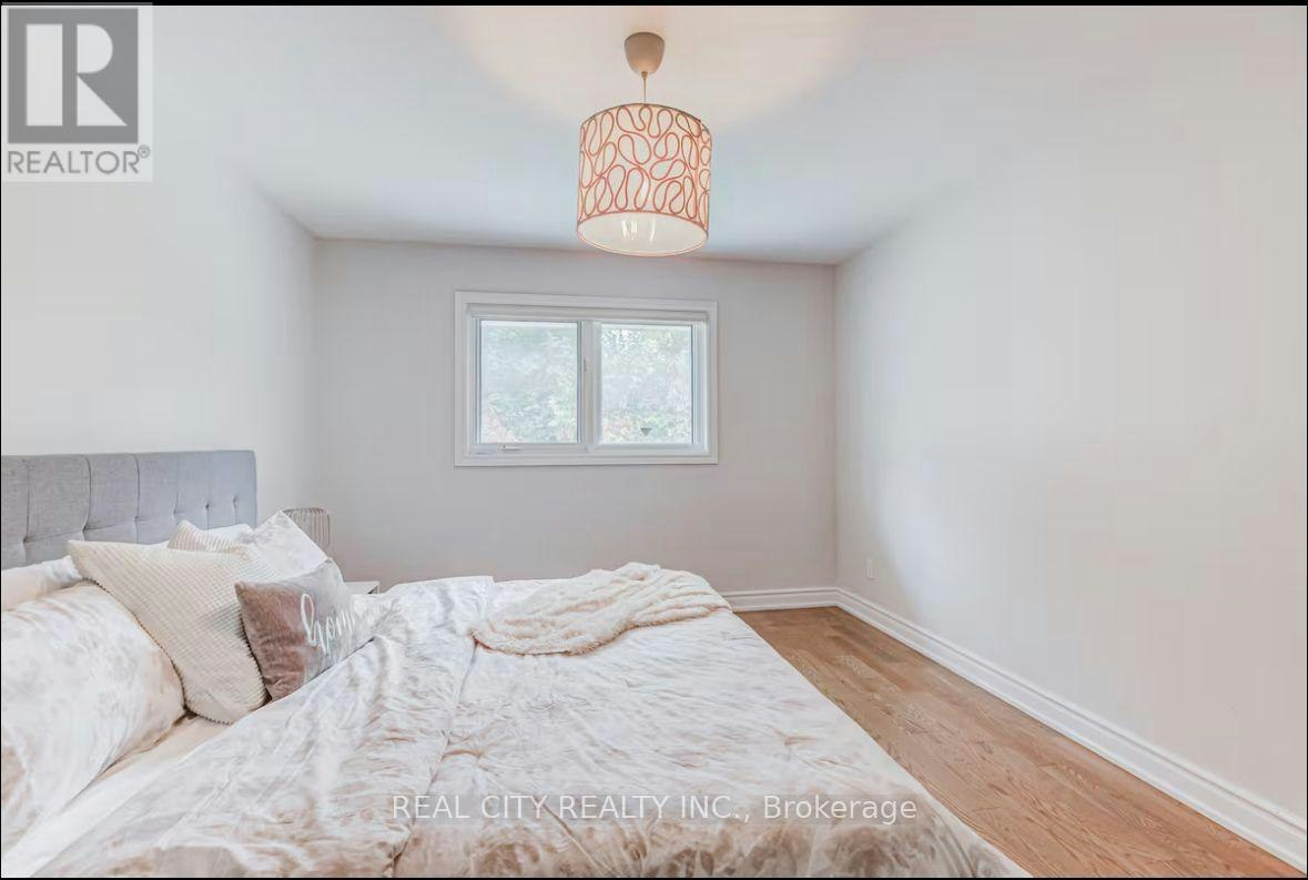 MAIN-96 Wyndcliff Crescent, Toronto, ON, M4A 2K2 - 14