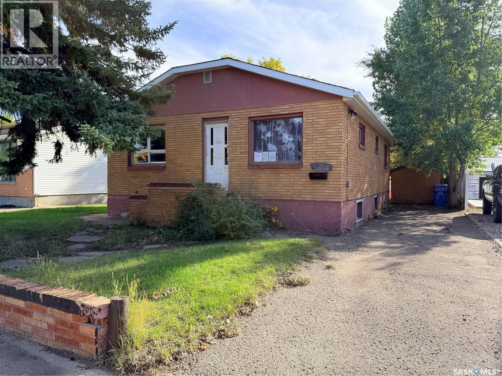 438 3rd Street, Estevan, SK, S4A 0P2