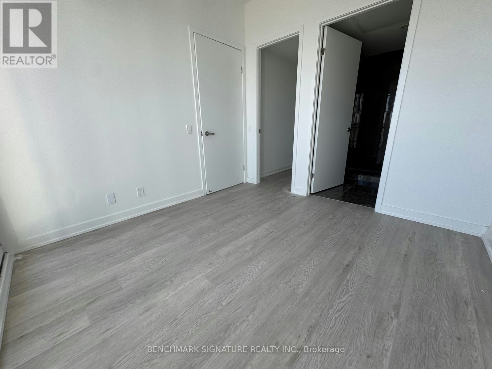 5806-88 Queen Street E, Toronto, ON, M5C 0B6 - 5
