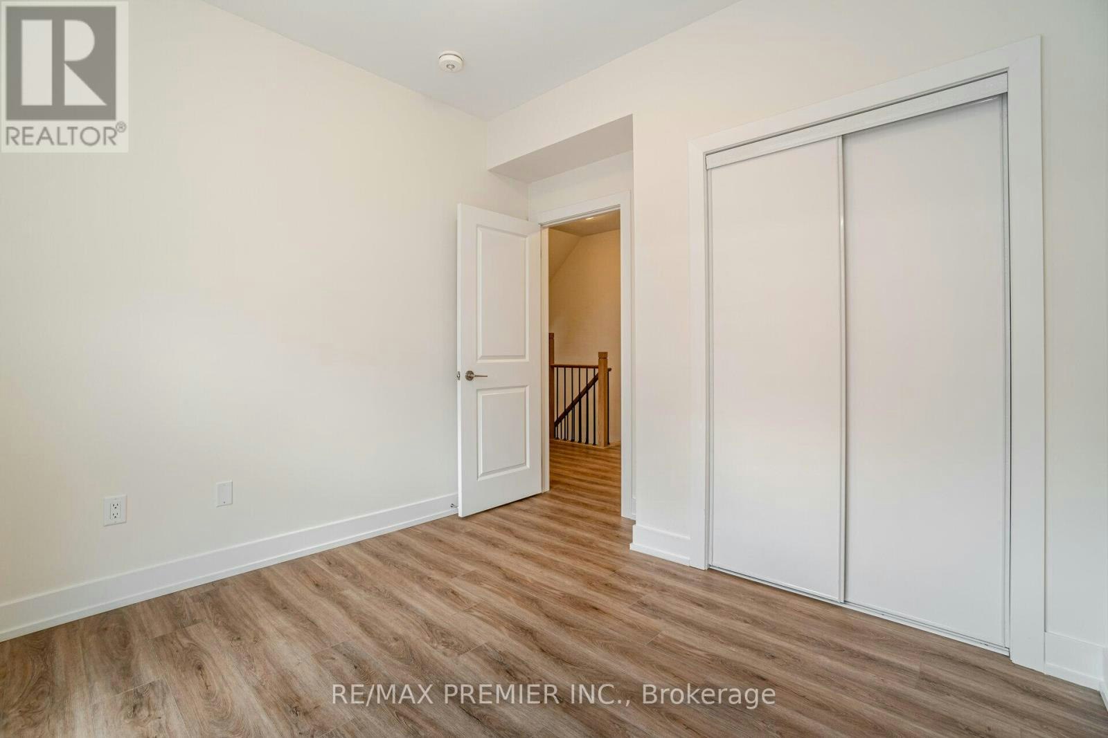 2 (279-12860 Yonge Street, Richmond Hill, ON, L4E 1J4 - 15