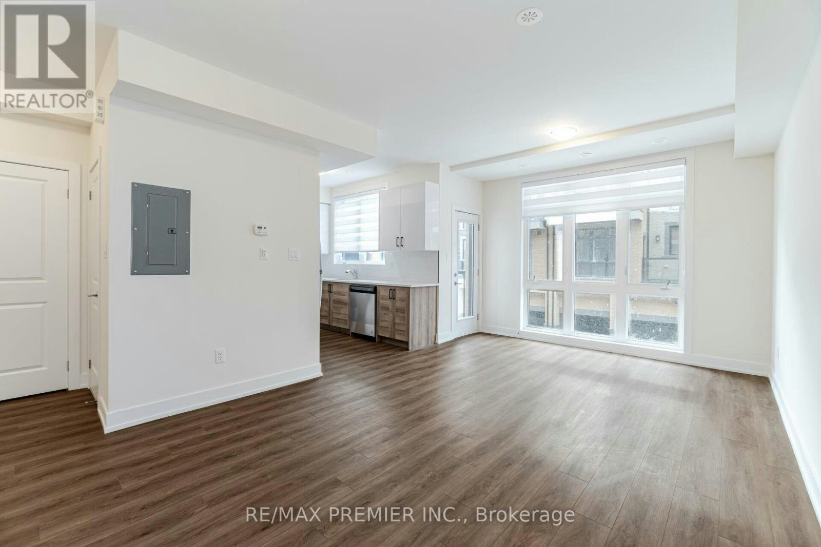 2 (279-12860 Yonge Street, Richmond Hill, ON, L4E 1J4 - 4