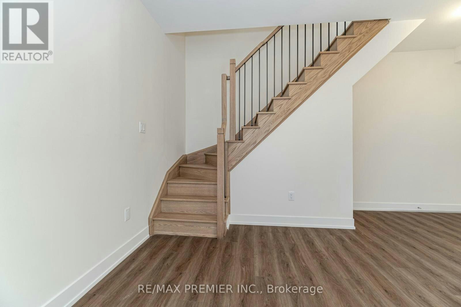 2 (279-12860 Yonge Street, Richmond Hill, ON, L4E 1J4 - 9