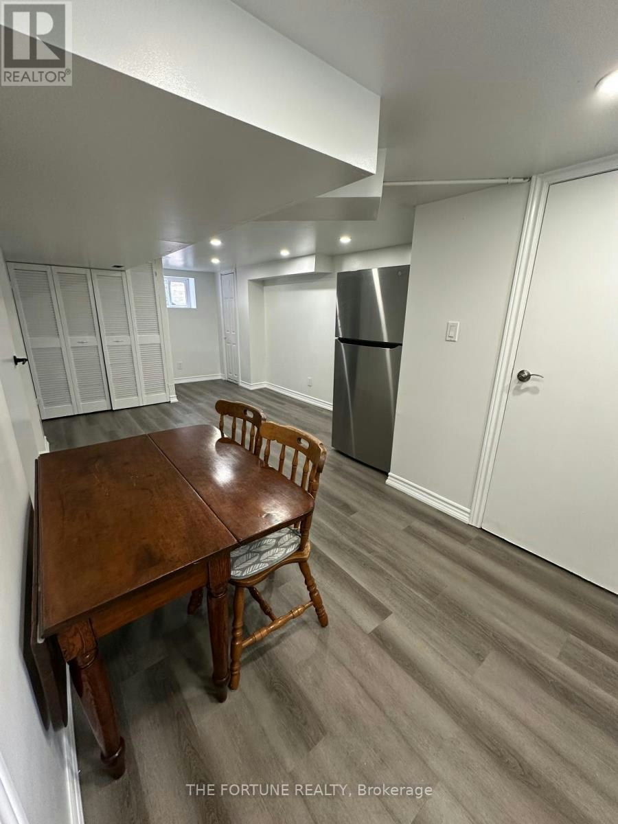 54 Patika Avenue, Toronto, ON, M9N 2E9 - 4