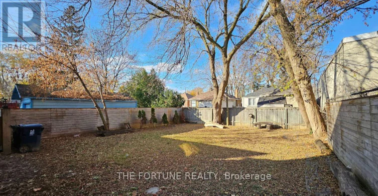 54 Patika Avenue, Toronto, ON, M9N 2E9 - 12