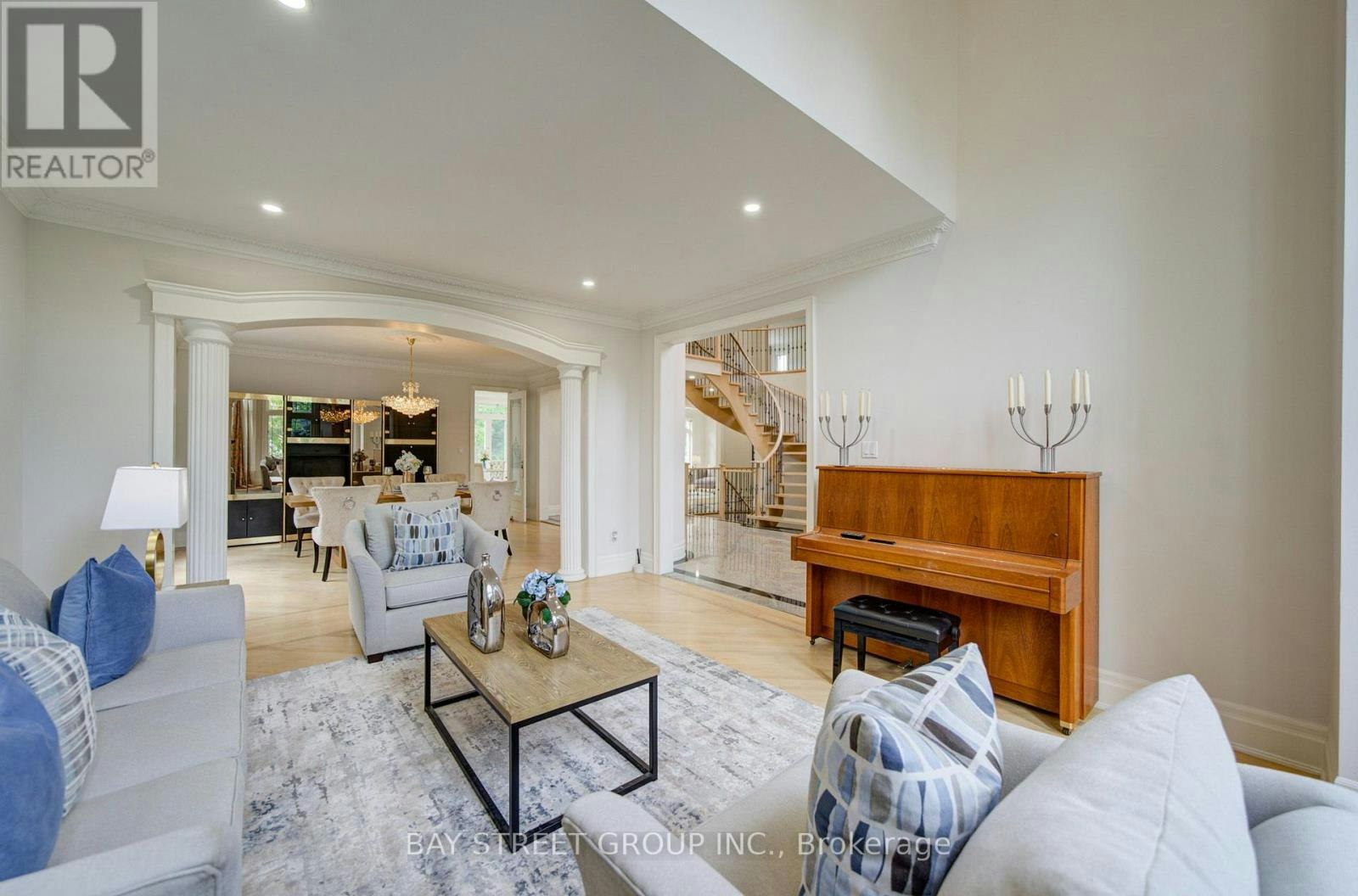 58 Bowan Court, Toronto, ON, M2K 3A7 - 9