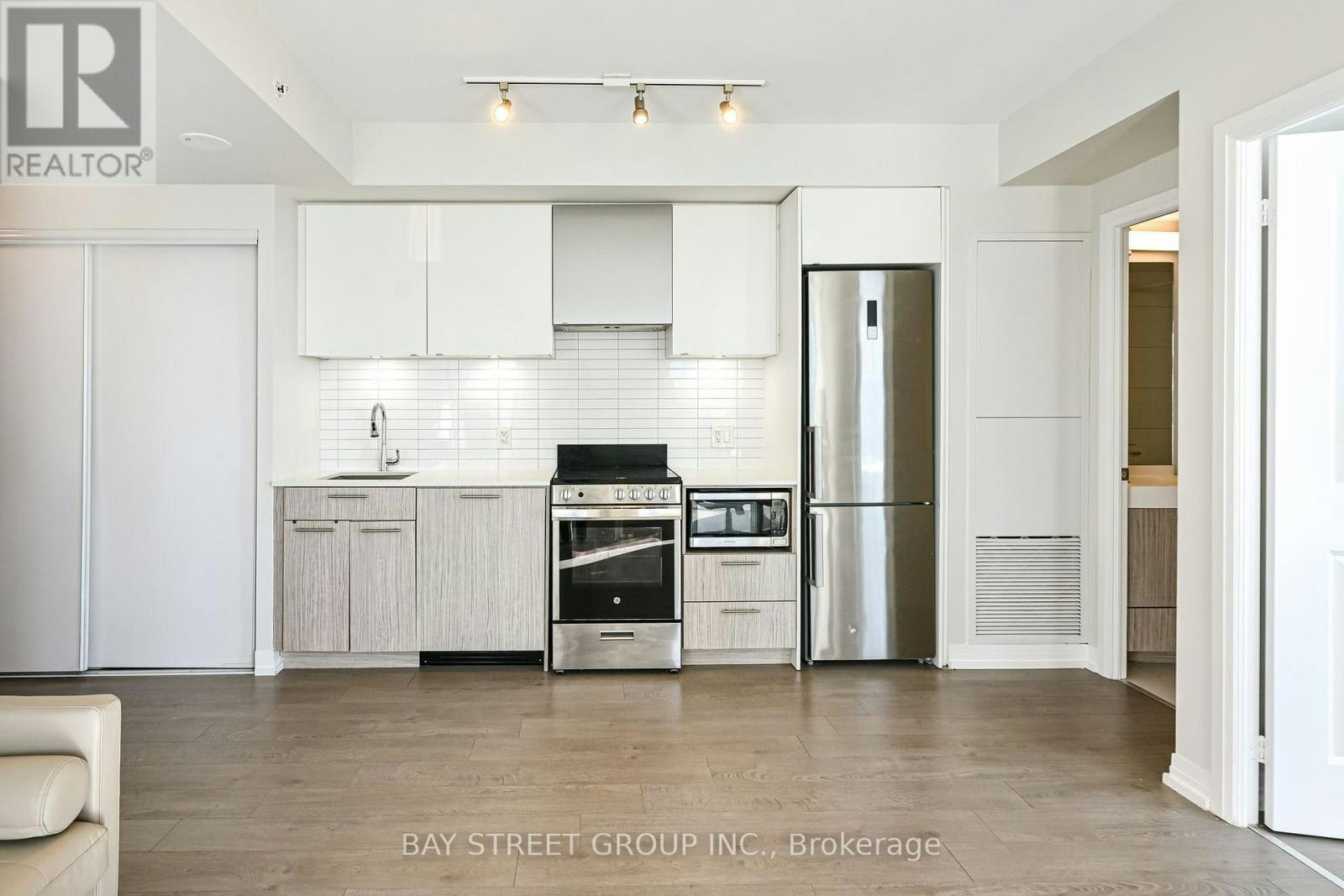 4703-251 Jarvis Street, Toronto, ON, M5B 0C3