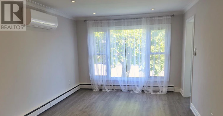 MAIN LEVEL-15 Castille Avenue, Toronto, ON, M1R 2B9 - 7