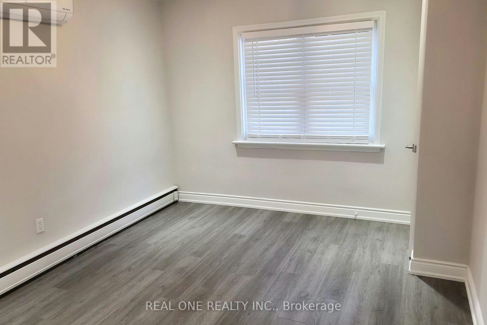 MAIN LEVEL-15 Castille Avenue, Toronto, ON, M1R 2B9 - 16