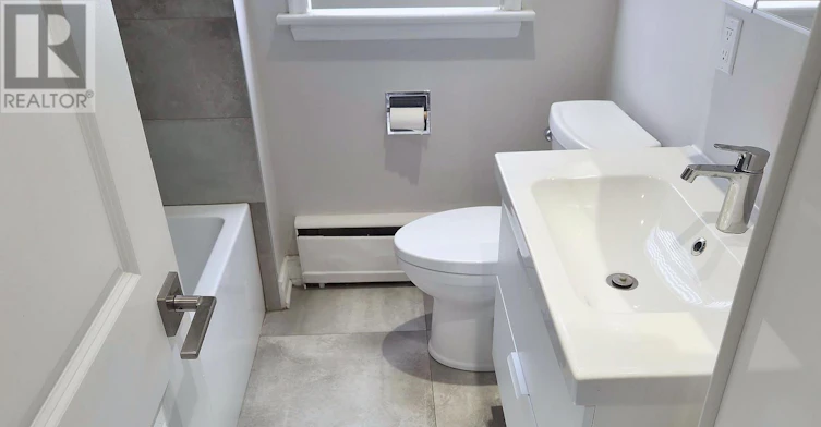 MAIN LEVEL-15 Castille Avenue, Toronto, ON, M1R 2B9 - 18