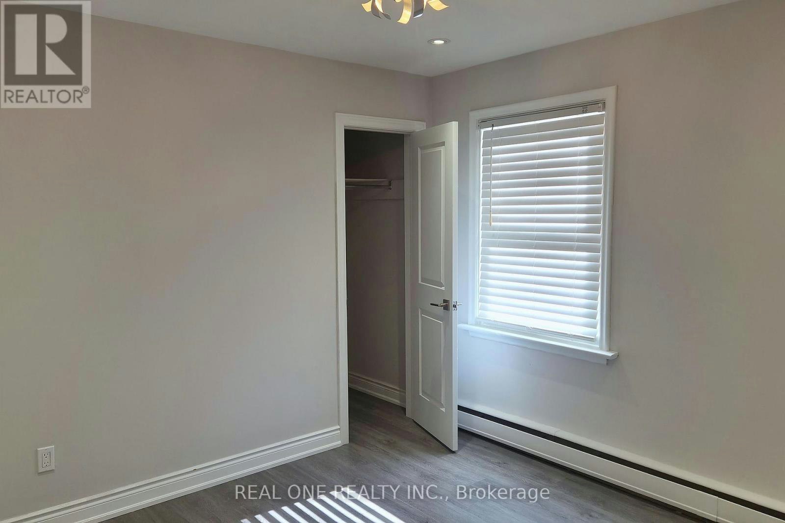MAIN LEVEL-15 Castille Avenue, Toronto, ON, M1R 2B9 - 22