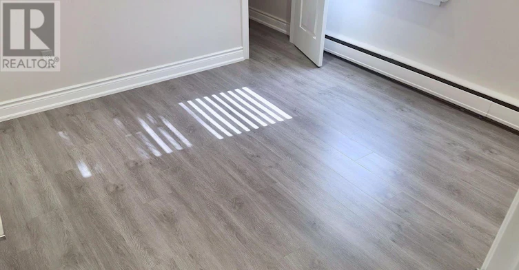 MAIN LEVEL-15 Castille Avenue, Toronto, ON, M1R 2B9 - 21