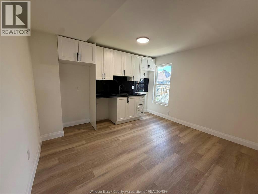 2-643 Pierre, Windsor, ON, N9A 2K3 - 3