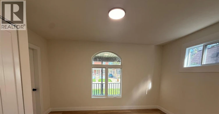 1-643 Pierre, Windsor, ON, N9A 2K3 - 2