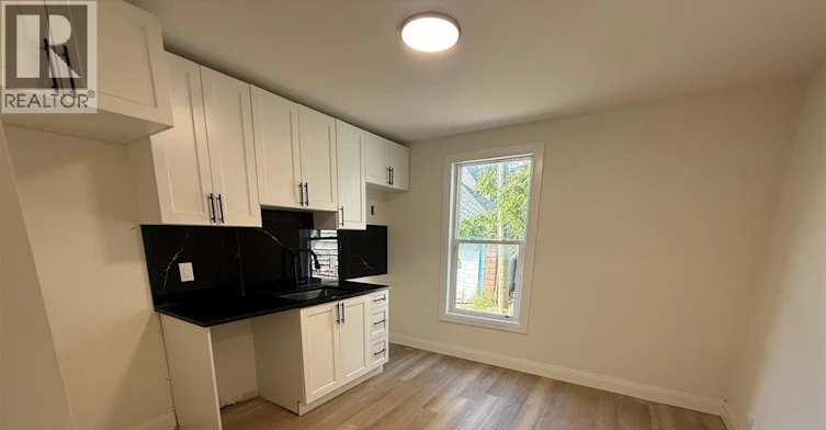 1-643 Pierre, Windsor, ON, N9A 2K3 - 4