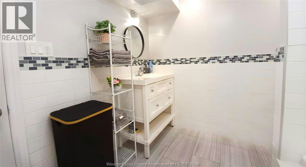 LOWER-265 Geraldine Crescent, Windsor, ON, N9E 4M8 - 12