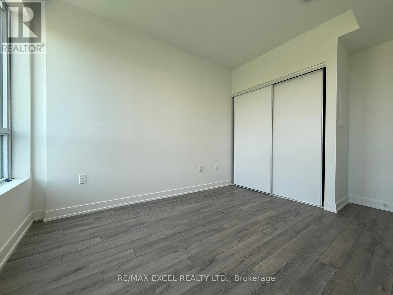 330-1005 Dundas Street E, Oakville, ON, L6H 8C7 - 9
