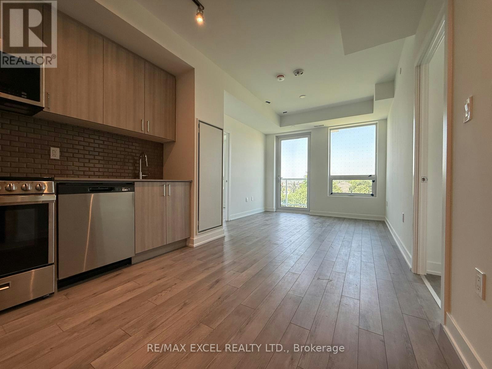 330-1005 Dundas Street E, Oakville, ON, L6H 8C7 - 5