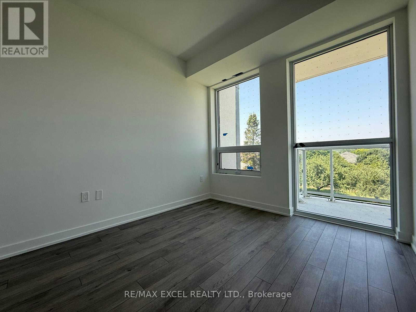 330-1005 Dundas Street E, Oakville, ON, L6H 8C7 - 11