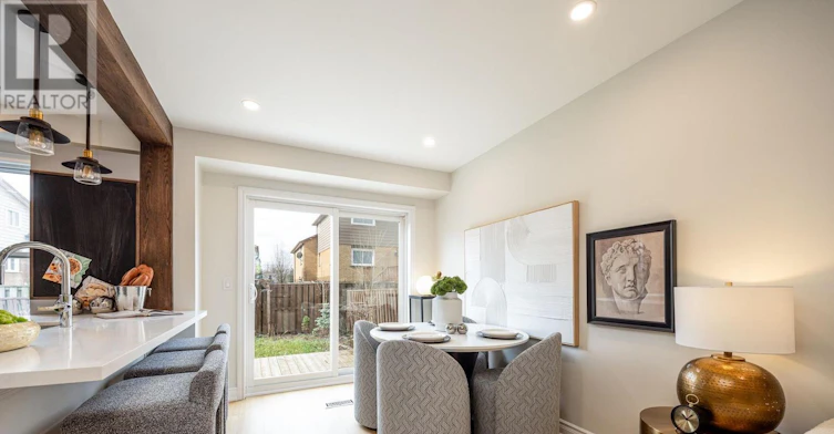 4094 Teakwood Drive, Mississauga, ON, L5C 3L6 - 5