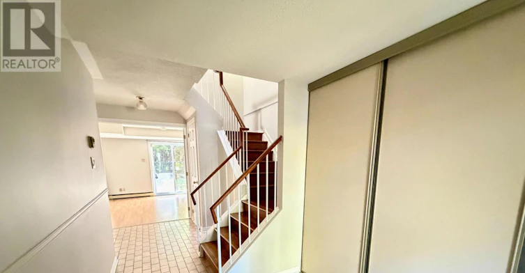 46 Arbordale Crescent, Ottawa, ON, K2G 5C9 - 2