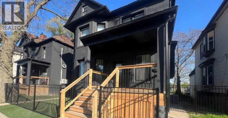 3-437 Wyandotte Street W, Windsor, ON, N9A 5X5