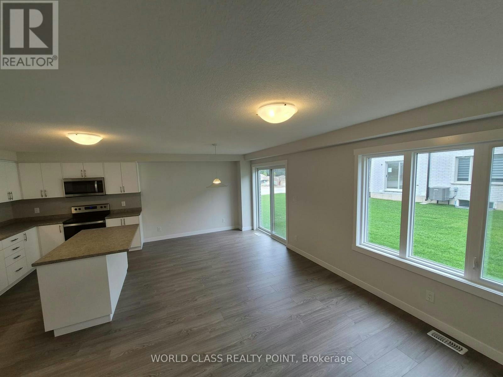 8 Beverly Street, Springwater, ON, L0L 1P0 - 20