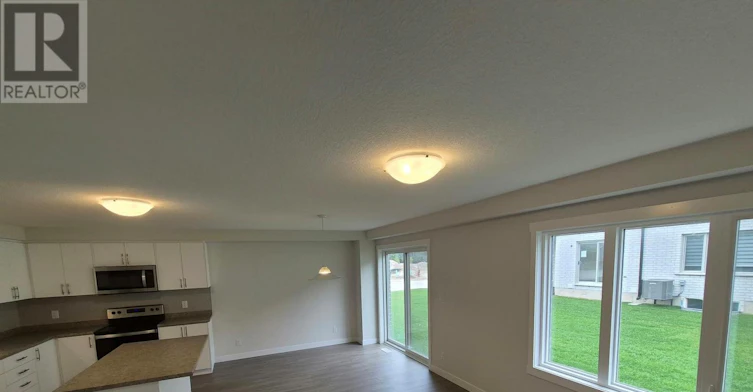8 Beverly Street, Springwater, ON, L0L 1P0 - 20