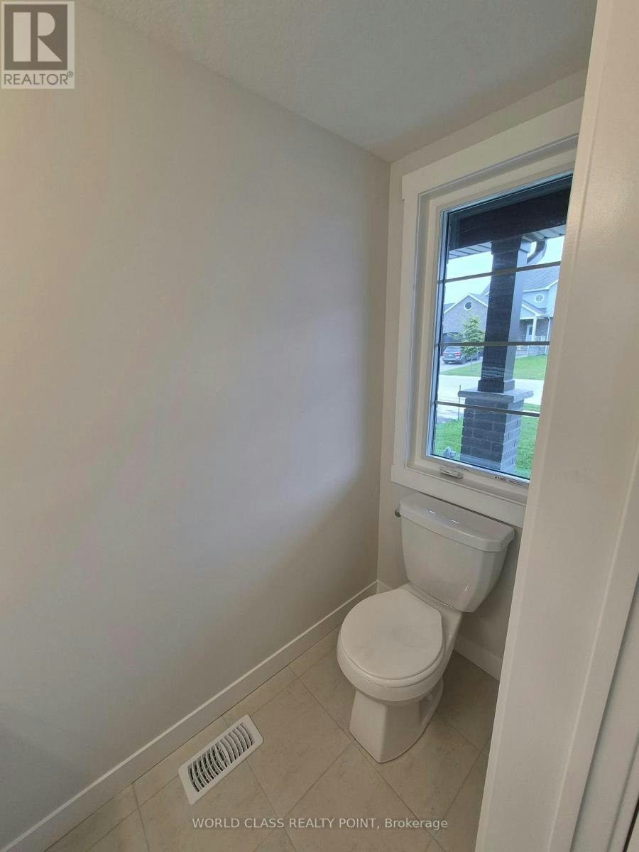 8 Beverly Street, Springwater, ON, L0L 1P0 - 40