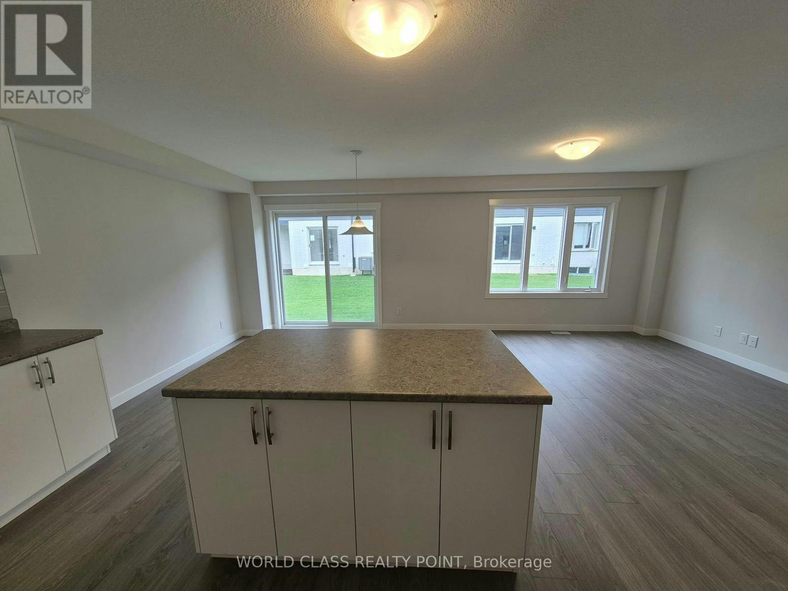 8 Beverly Street, Springwater, ON, L0L 1P0 - 26