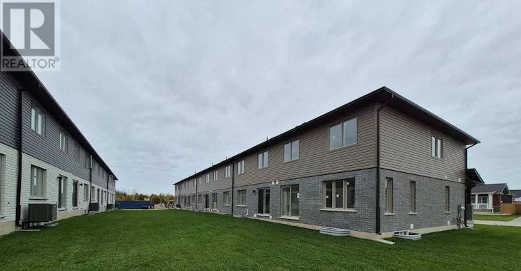 8 Beverly Street, Springwater, ON, L0L 1P0 - 42