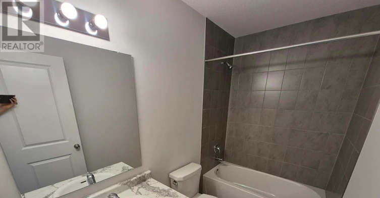 8 Beverly Street, Springwater, ON, L0L 1P0 - 30