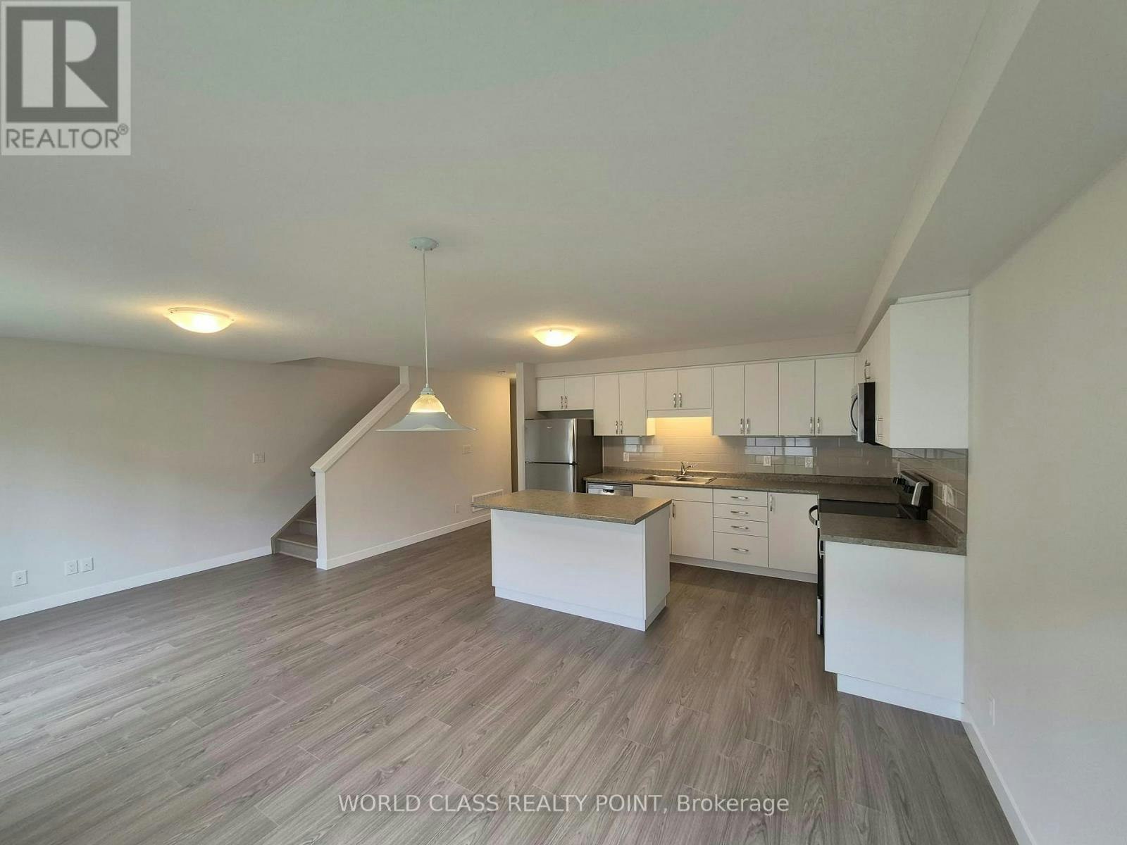 8 Beverly Street, Springwater, ON, L0L 1P0 - 2