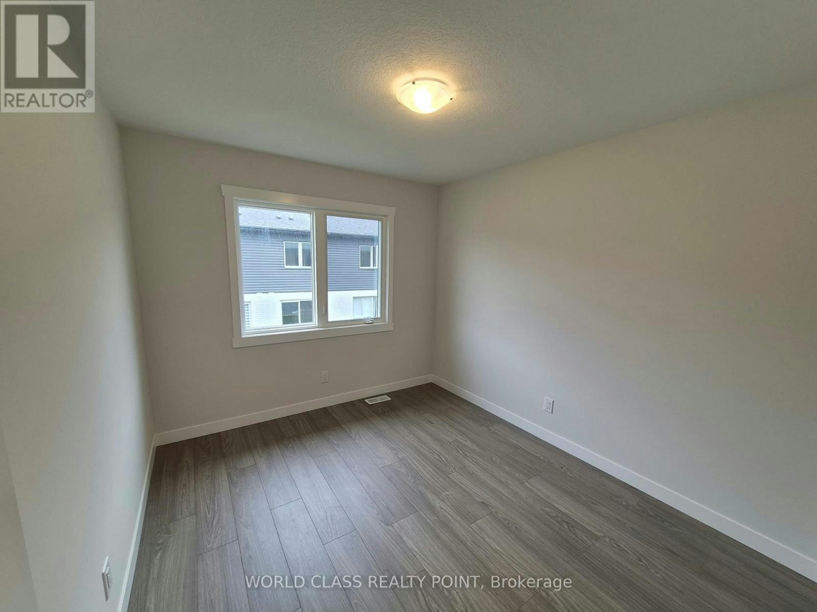 8 Beverly Street, Springwater, ON, L0L 1P0 - 14