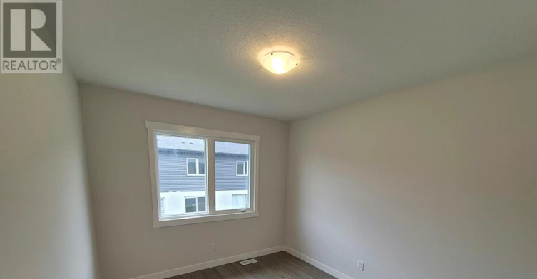 8 Beverly Street, Springwater, ON, L0L 1P0 - 14