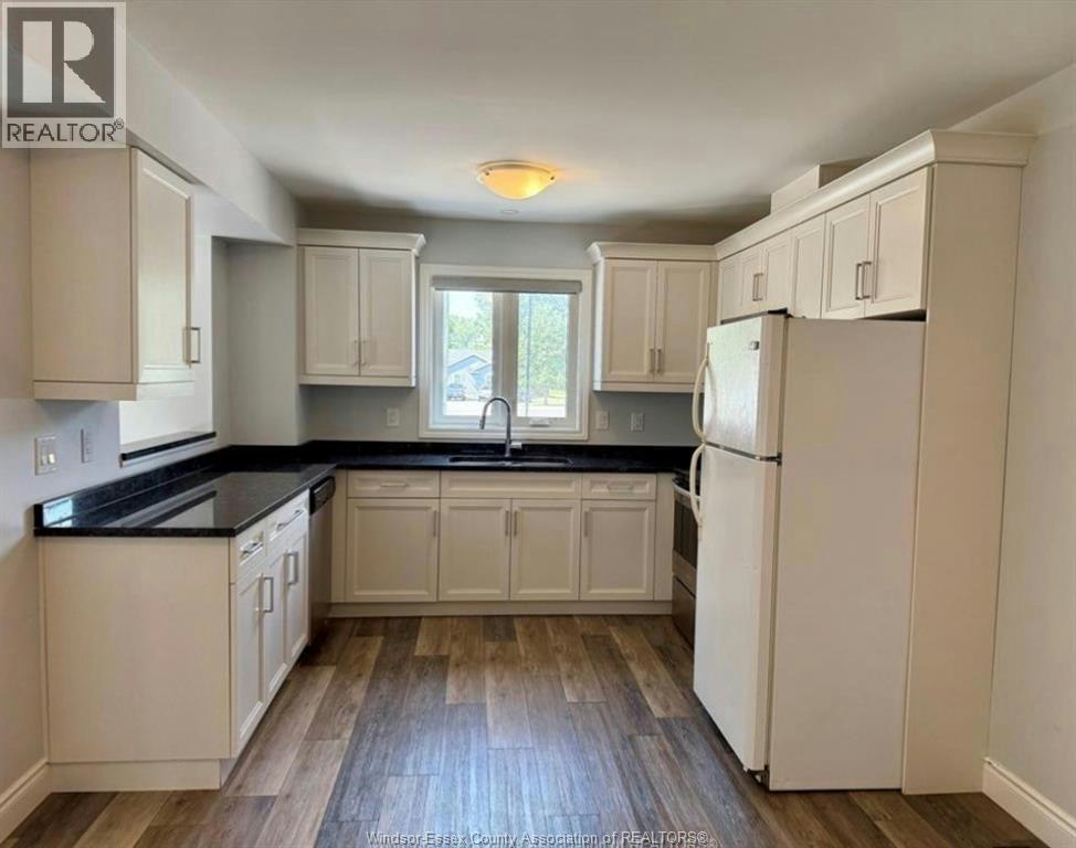 4-204 Beechwood Drive, Lakeshore, ON, N0R 1A0 - 4