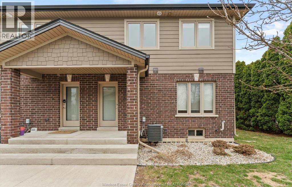 4-204 Beechwood Drive, Lakeshore, ON, N0R 1A0