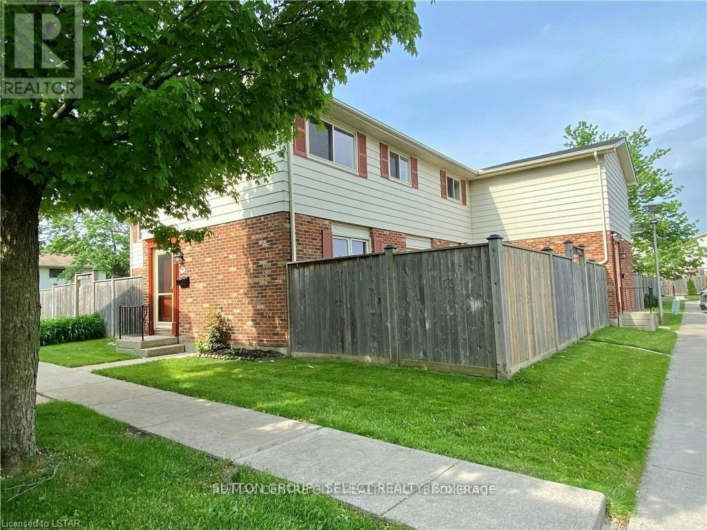 93 Conway Drive, London, ON, N6E 2H4