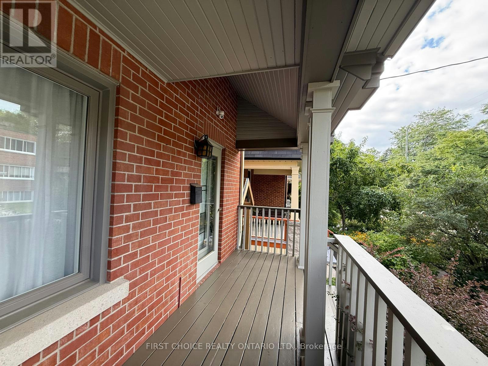 6-31 Russell Avenue W, Ottawa, ON, K1N 7W9 - 2