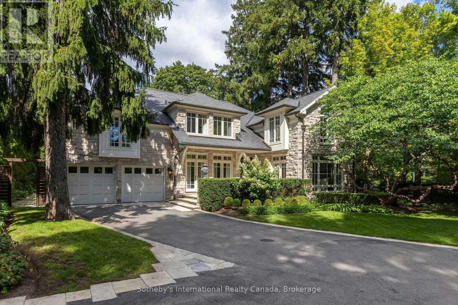 1073 Lakeshore Road E, Oakville, ON, L6J 1K9