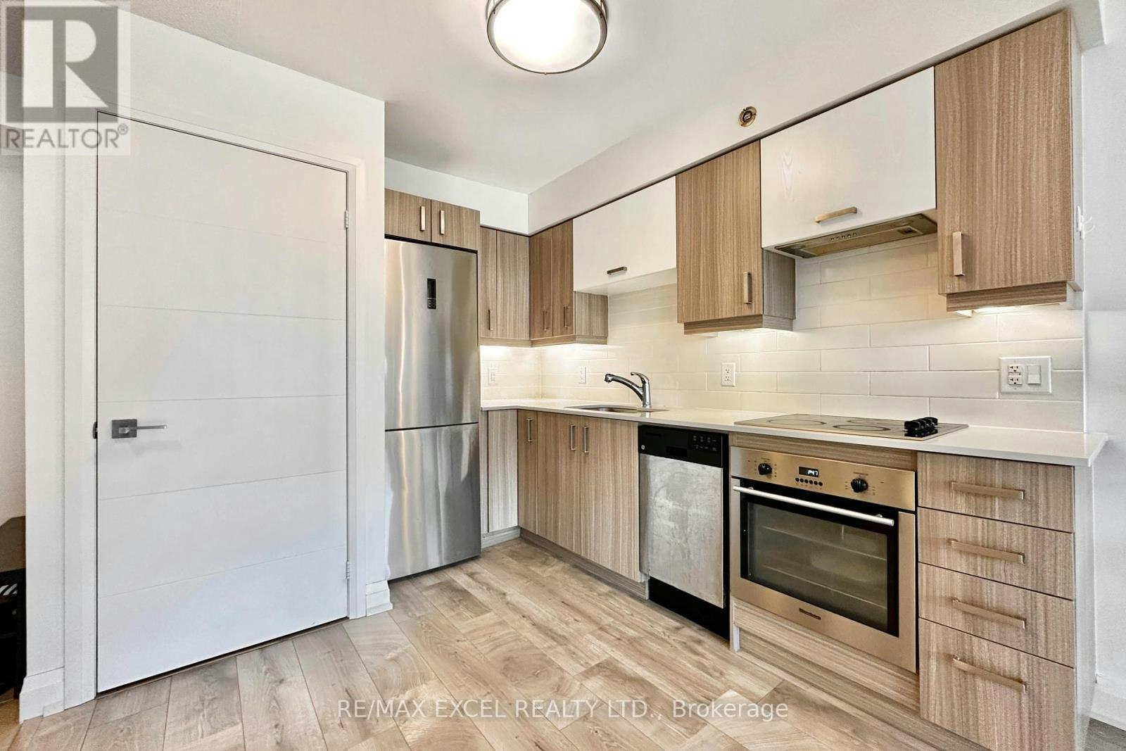 703-18 Uptown Drive, Markham, ON, L3R 5M5 - 8