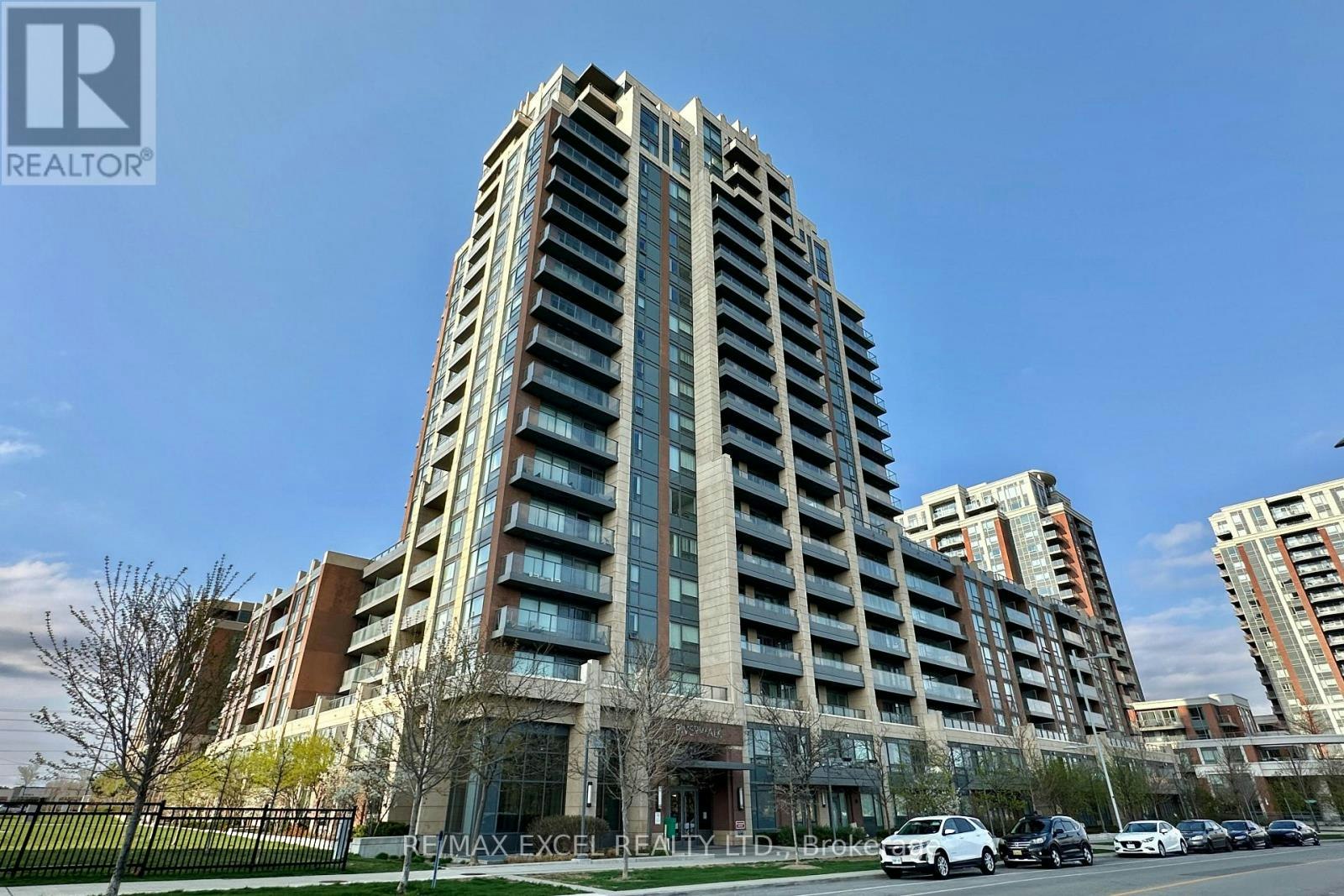 703-18 Uptown Drive, Markham, ON, L3R 5M5