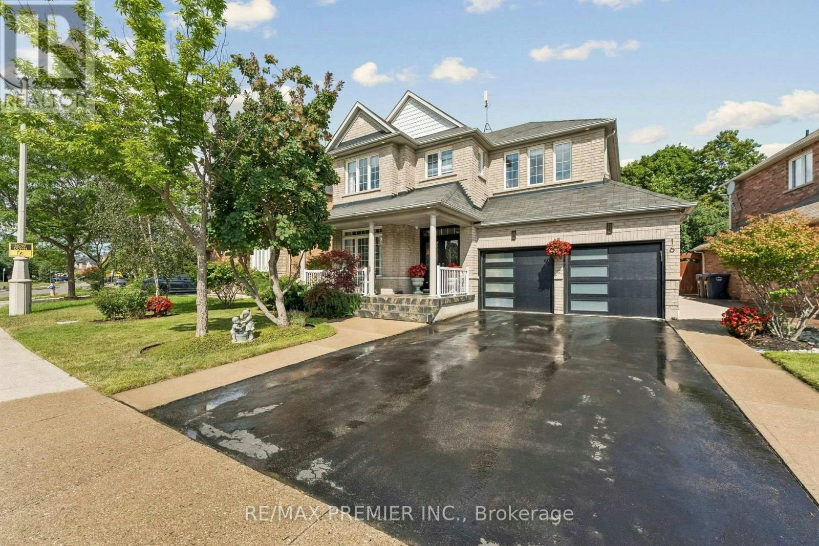 16 Rockstep Court, Brampton, ON, L6R 3H2