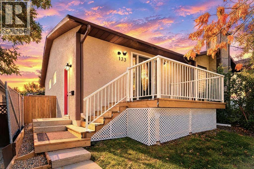 133 Berwick Drive NW, Calgary, AB, T3K 1E7