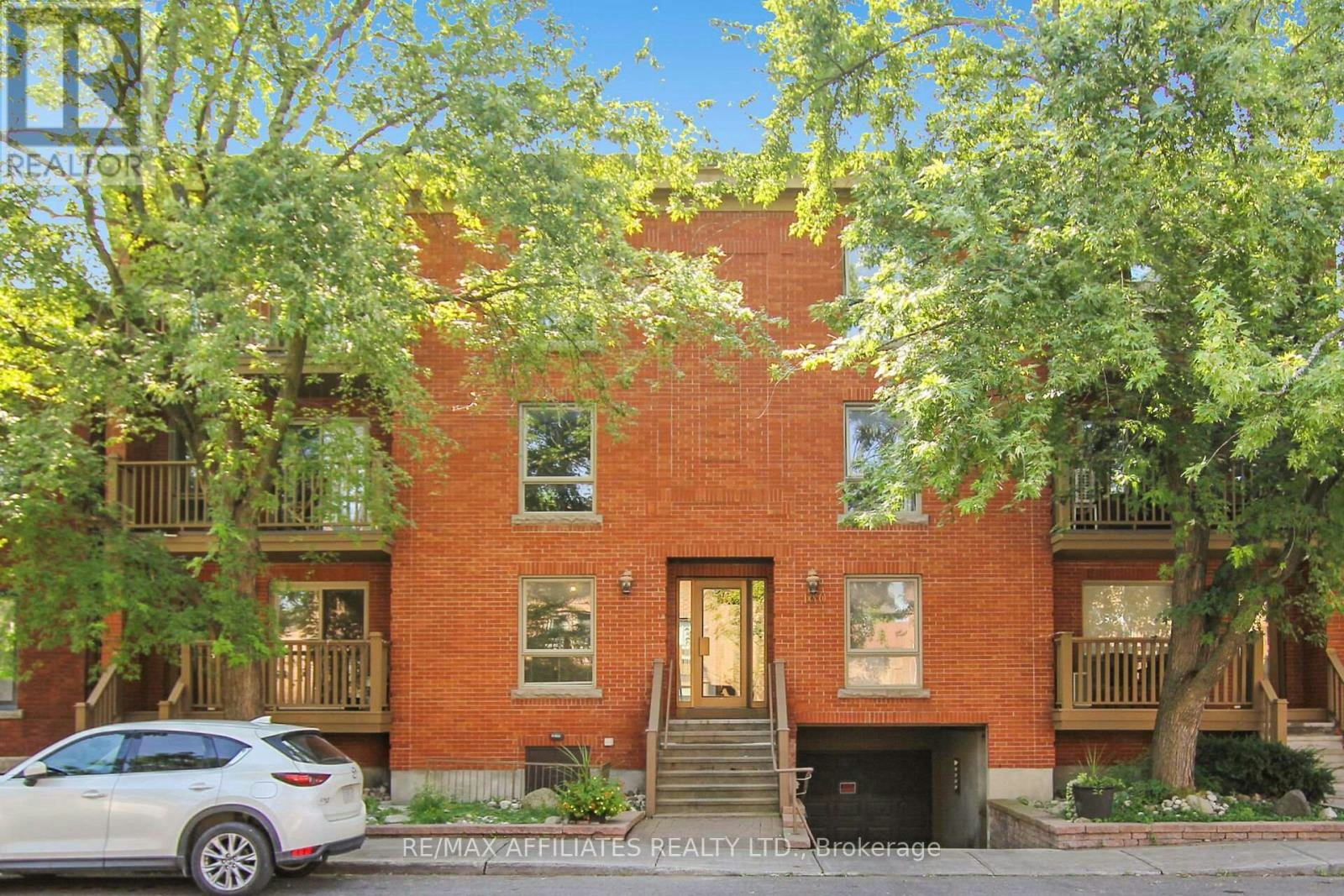 1-160 Bruyere Street, Ottawa, ON, K1N 5E1