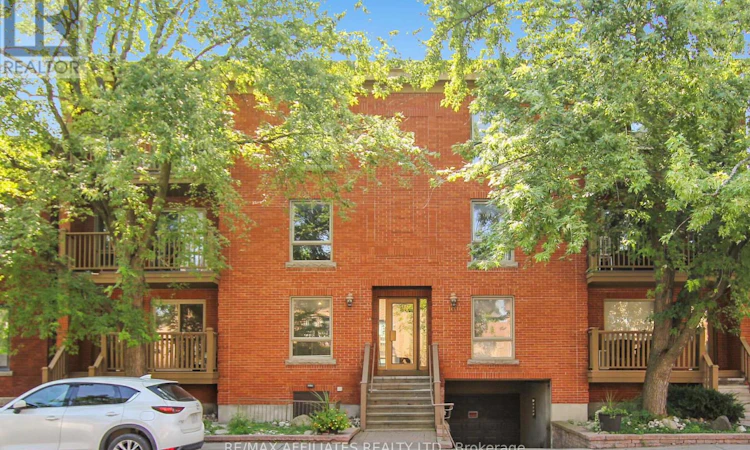 1-160 Bruyere Street