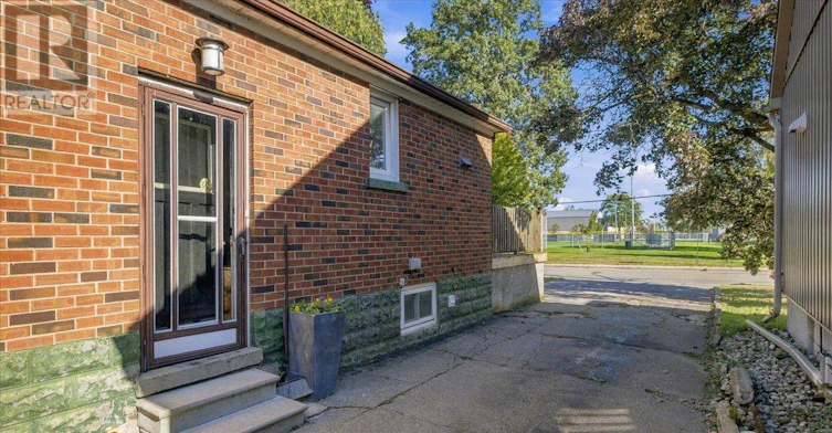 163 Deane Avenue, Oakville, ON, L6K 1N2 - 37