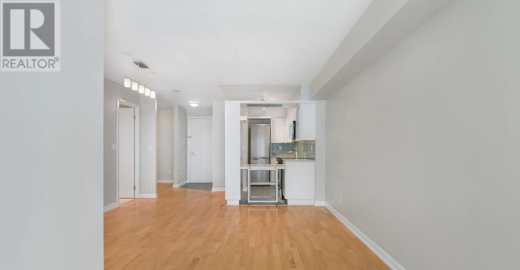 938-111 Elizabeth Street, Toronto, ON, M5G 1P7 - 13